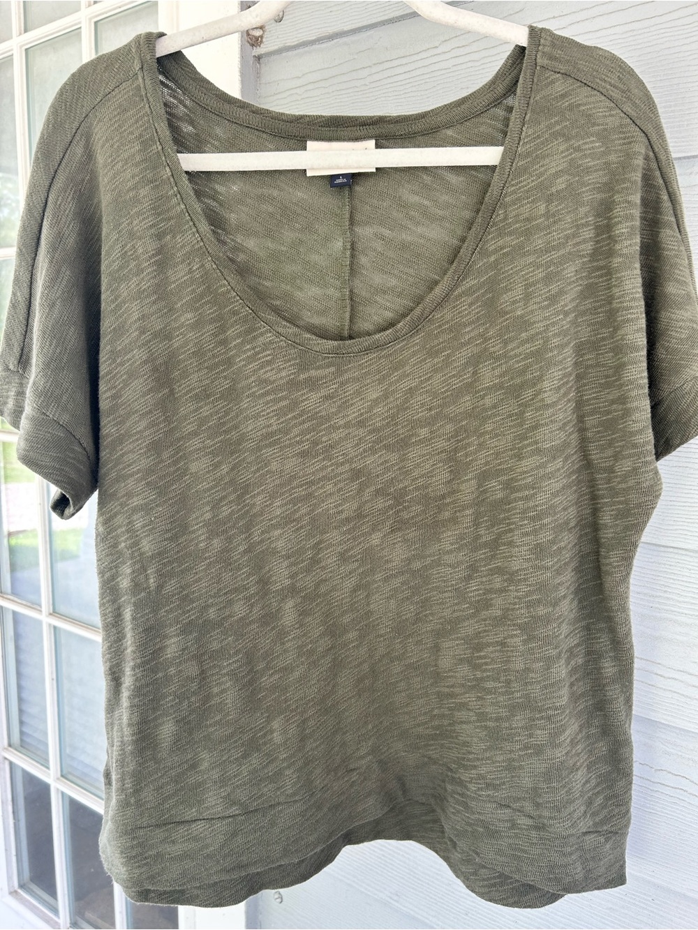 Universal Thread Olive Green Scoop Neck Short Sleeve Relaxed Fit Casual Top L
